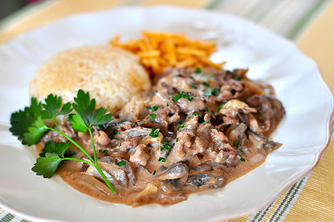 ビーフストロガノフ／Brazilian style beef stroganoff