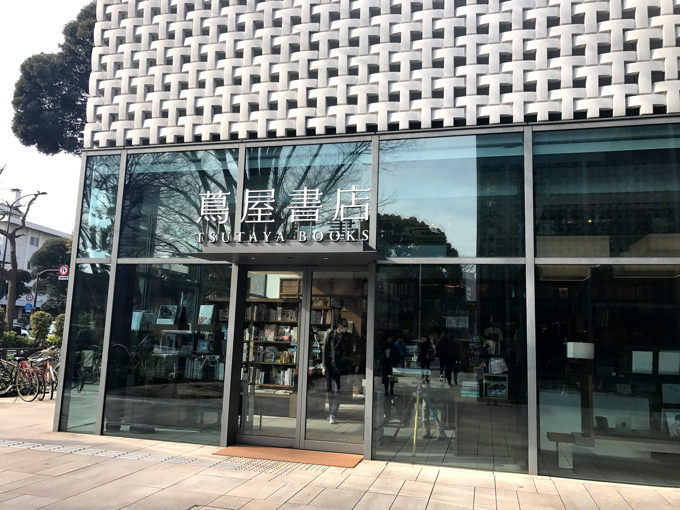 英語絵本の選び方…児童書売り場が充実している書店に訪れてみましょう。