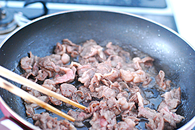 外国人が喜ぶ日本料理！人気の「牛丼」レシピ 